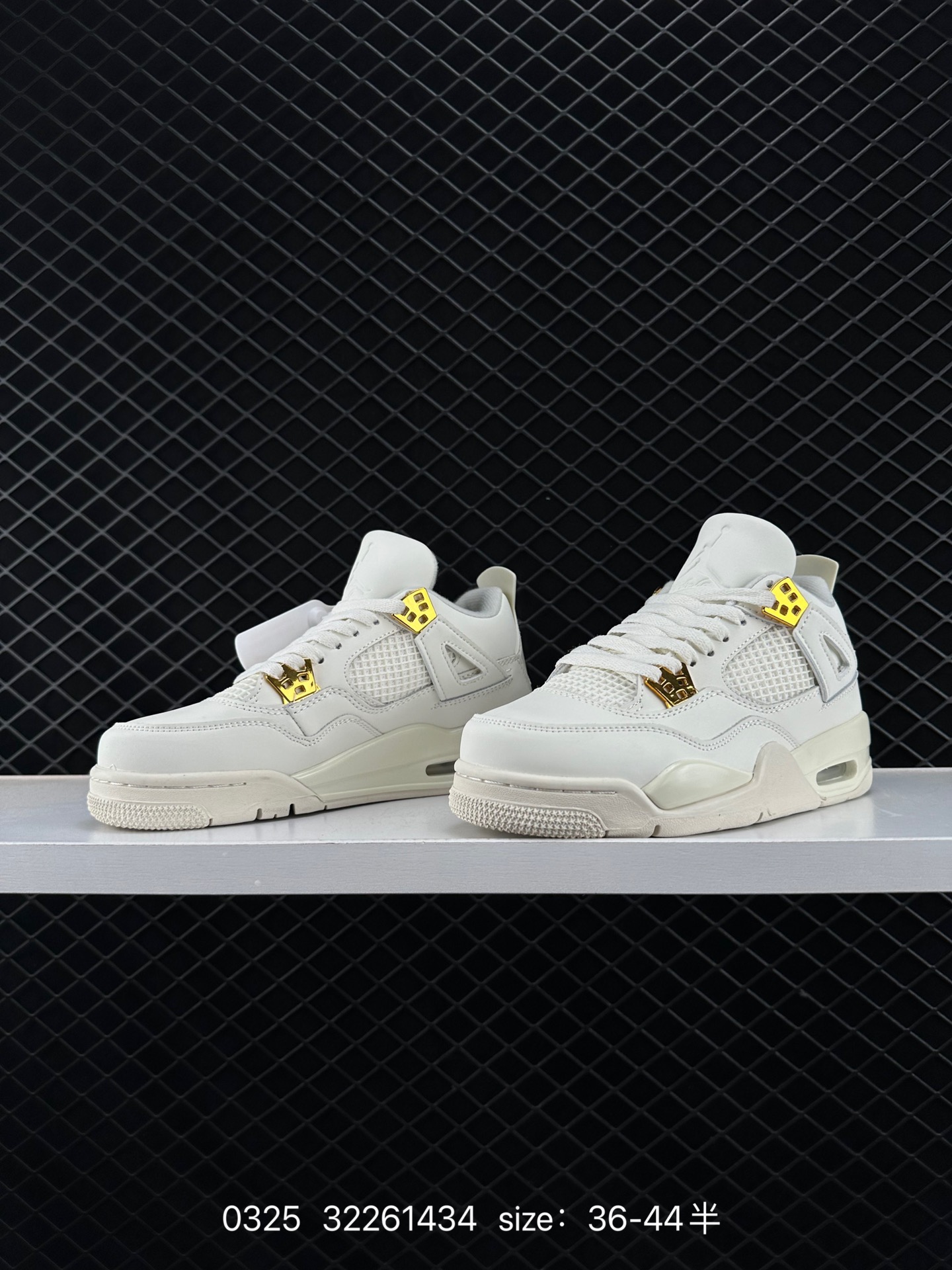 Nike Wmns Air Jordan 4 OG’‘Sail Metallic Gold“